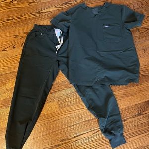 Mens size S FIGS jogger scrubs